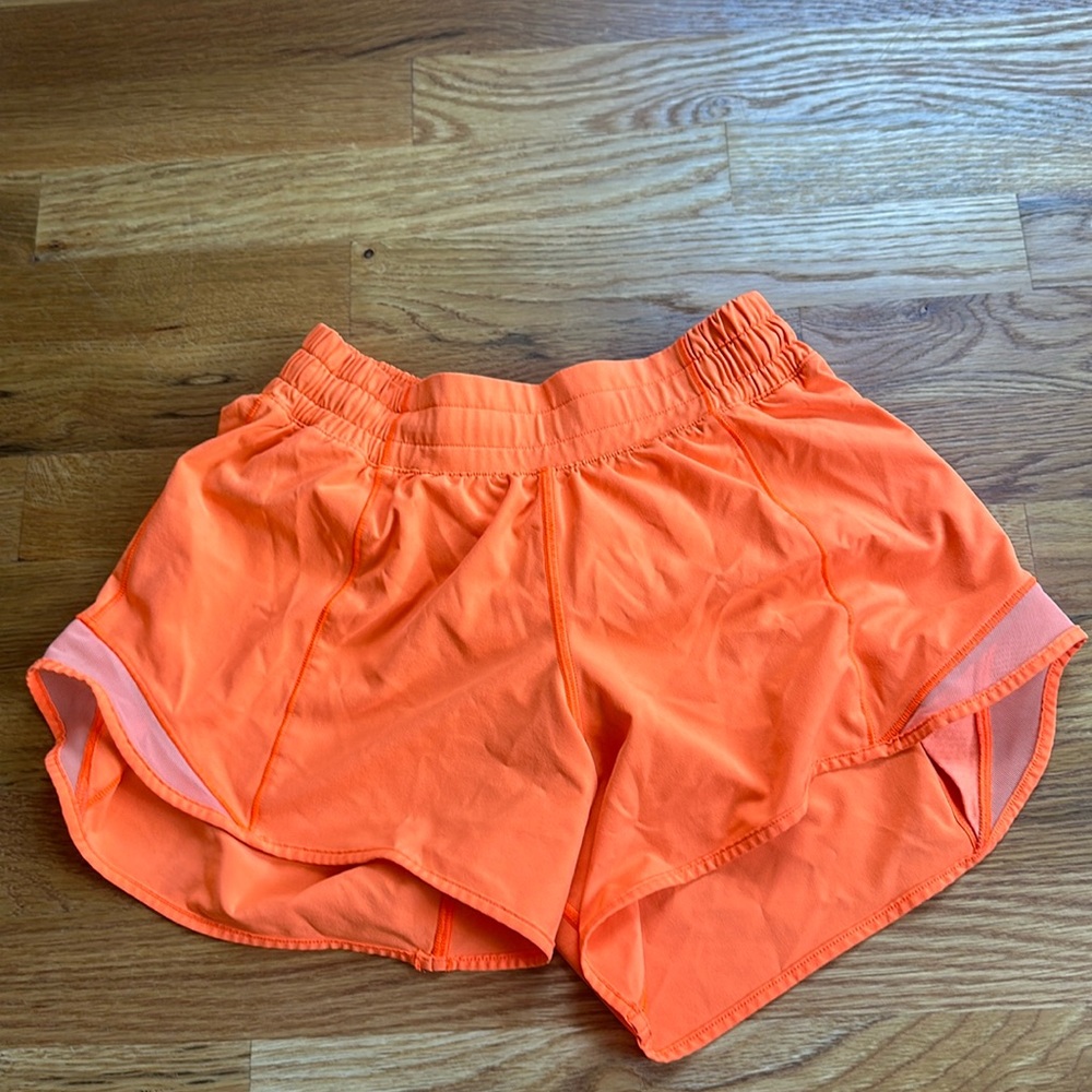 Hotty Hot Lululemon shorts! 4”